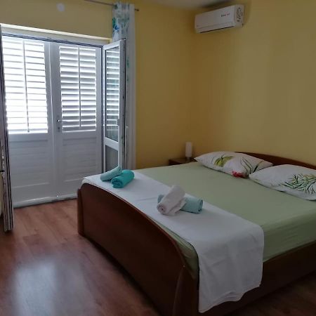 Guest House Lucija Makarska Luaran gambar